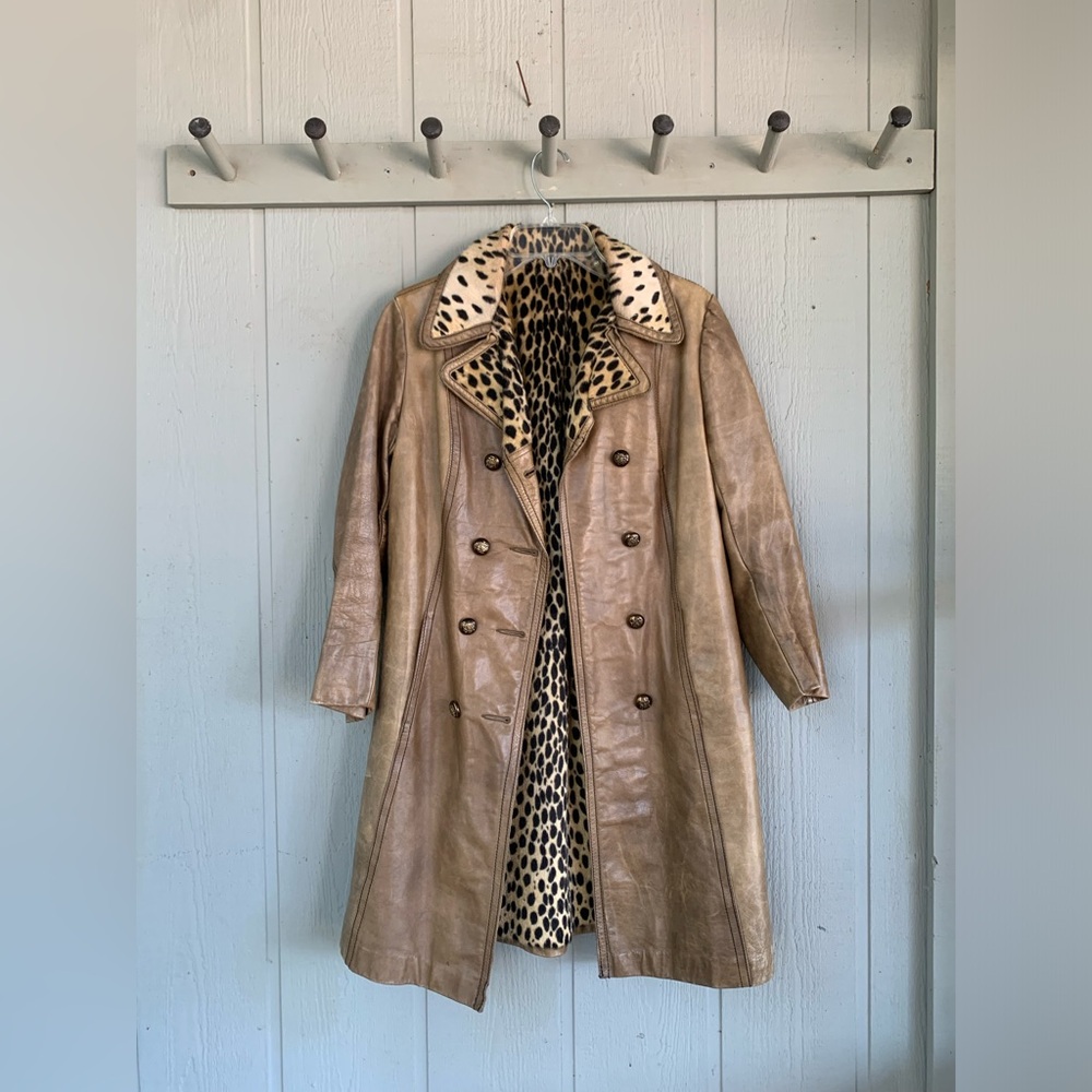 Vintage 
1960s
Leopard Collar
Leather
Highlander